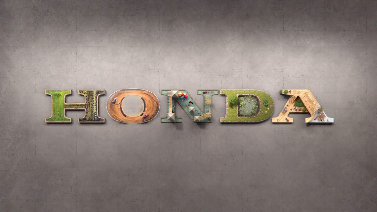 Pes Honda campaign with long-exposure stop motion