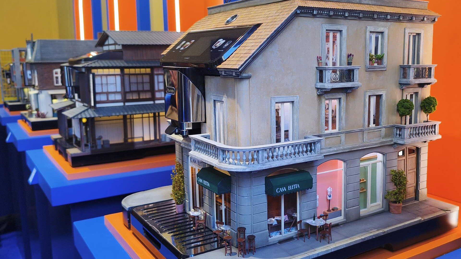 Model-making genius unveils the world's smallest coffee shop